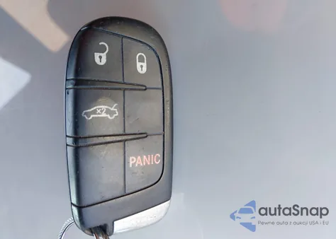 2013 Chrysler 300 Motown из США, поврежденный, VIN 2C3CCAAG6DH612019